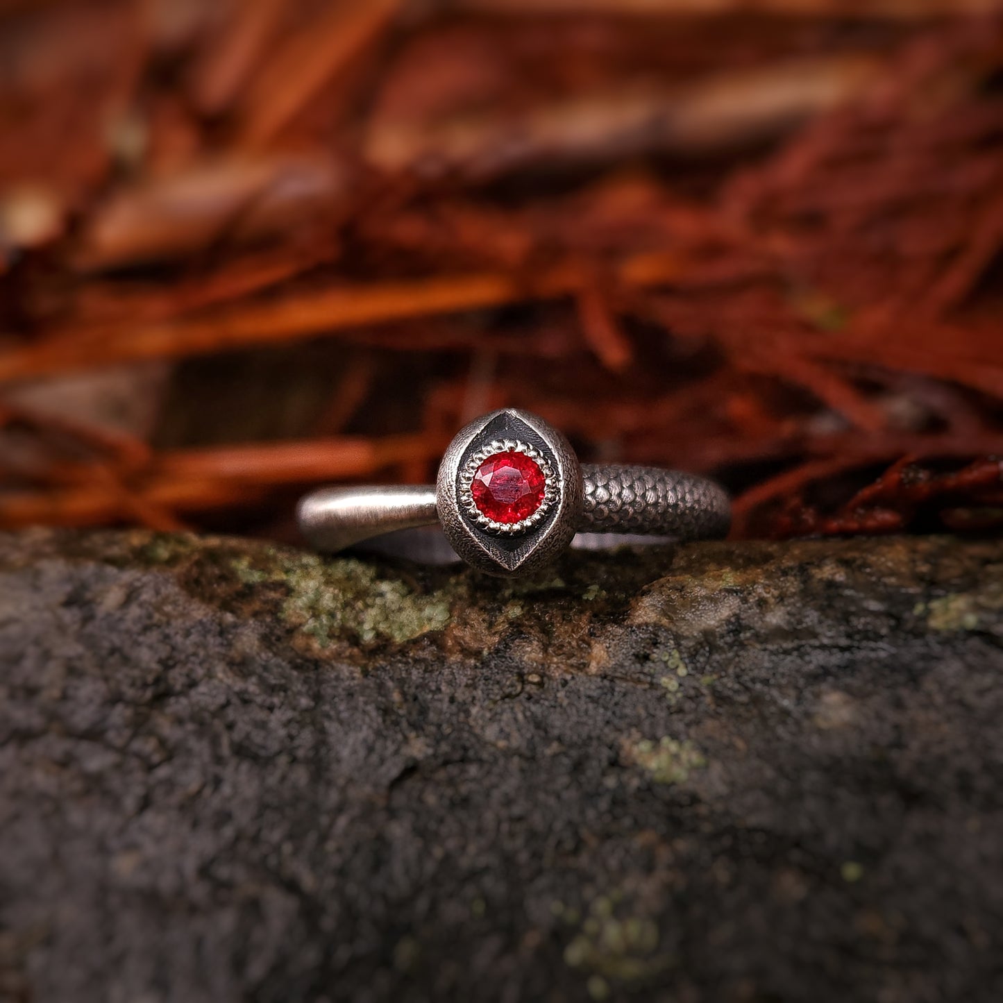 Serpentem Ring, Special