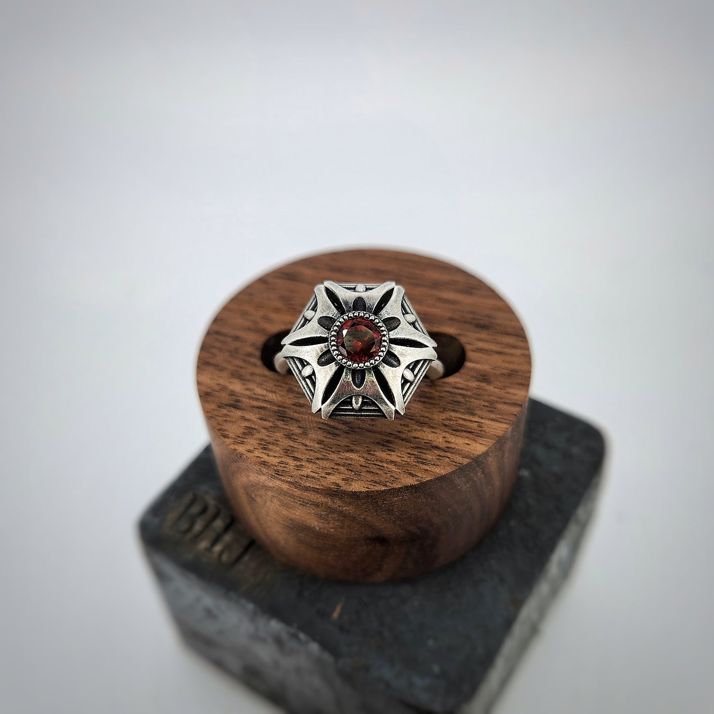 Star Spinner Ring