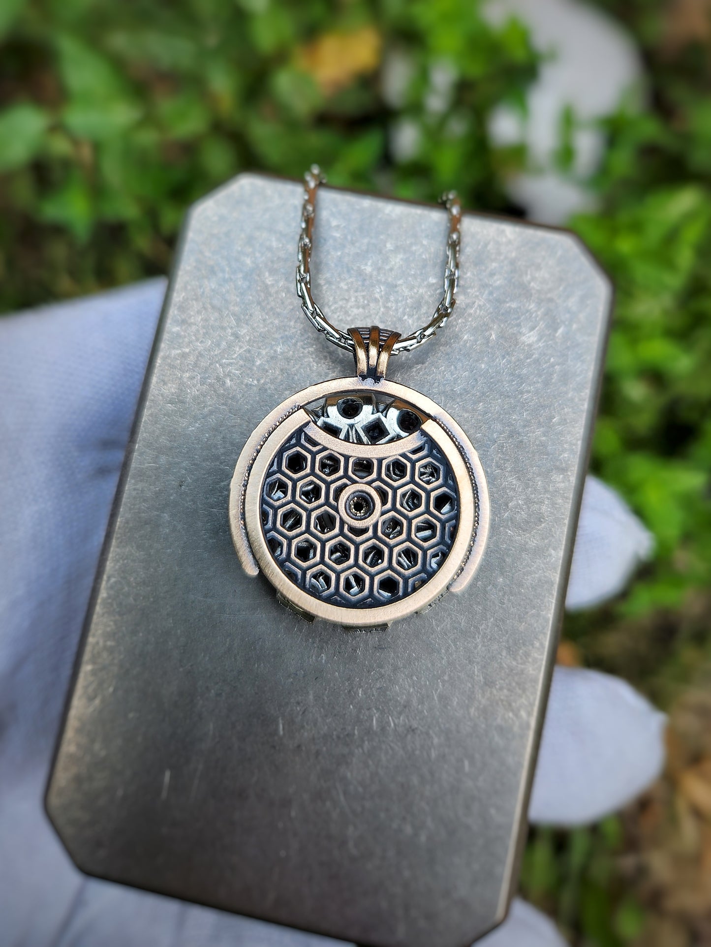 The Celestial Compass (Kinetic Pendant)