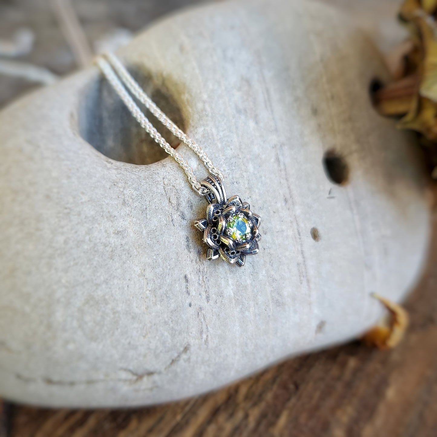 Mini Lotus Pendant in Silver