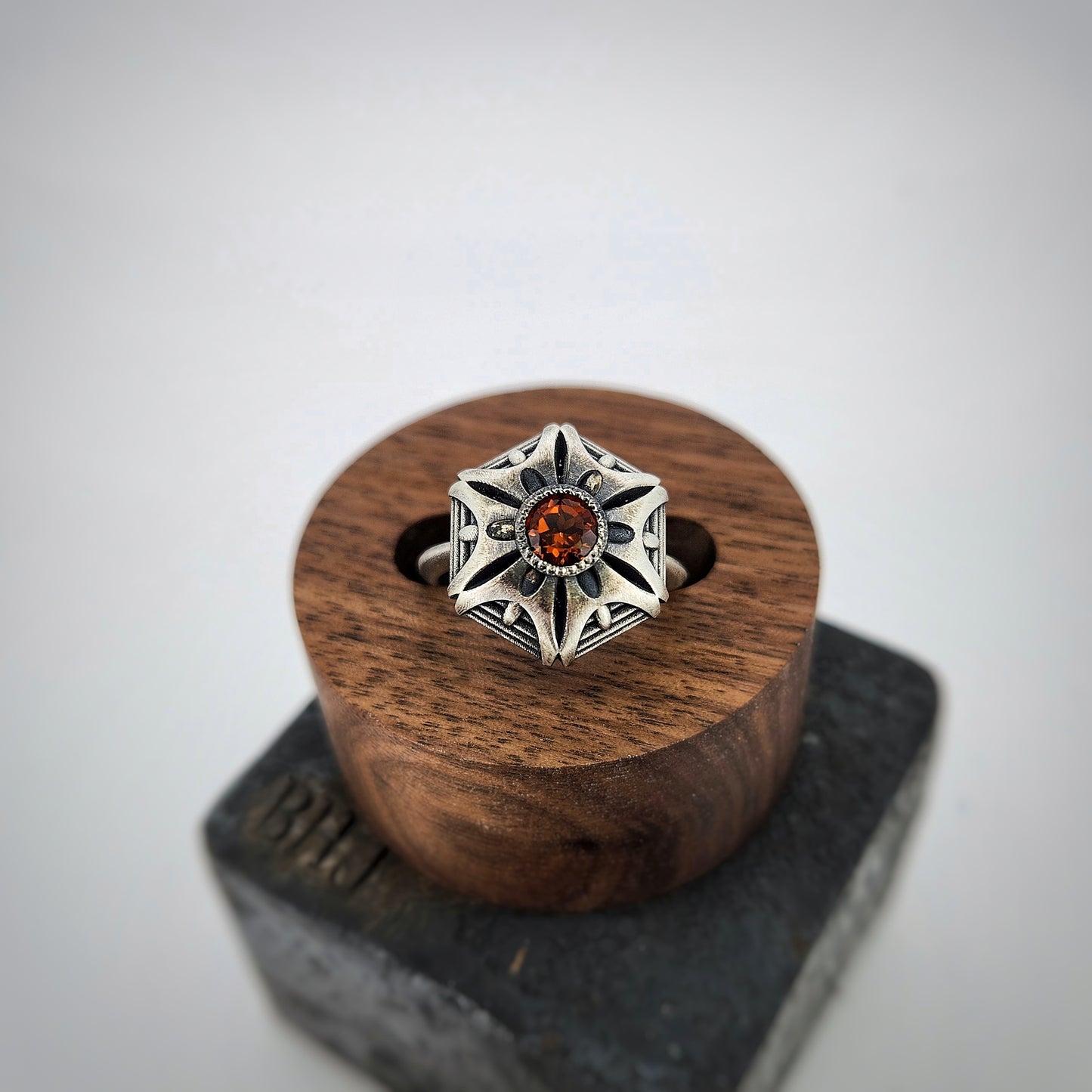 Star Spinner Ring