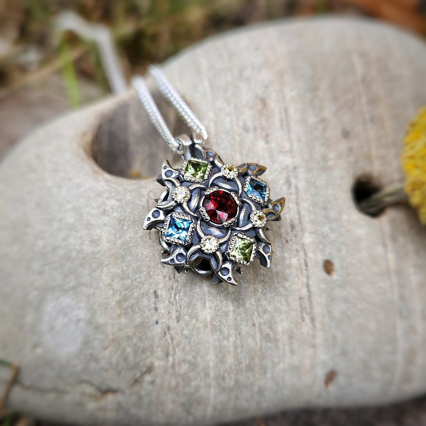 'Spinz' Kinetic (spinning) Pendant | Custom