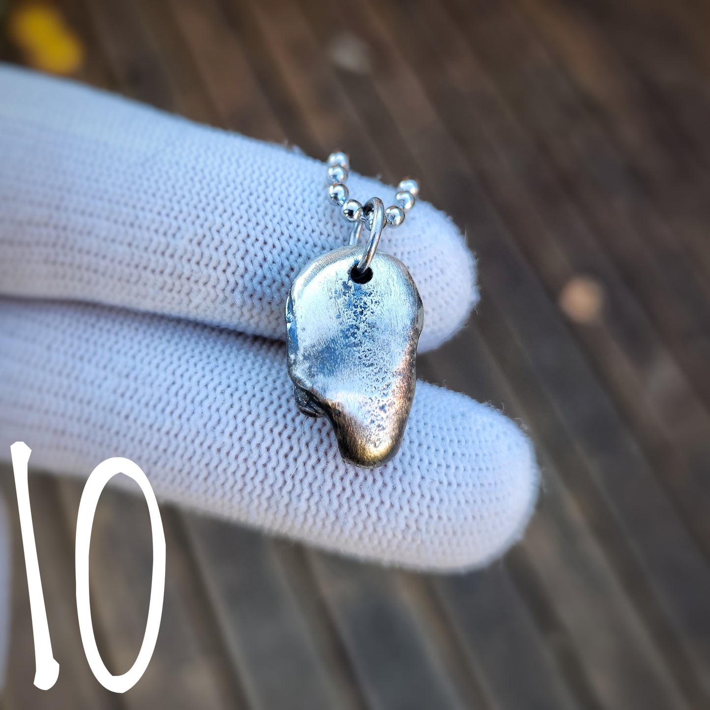 'Wraithbone' Molten Skull Pendants