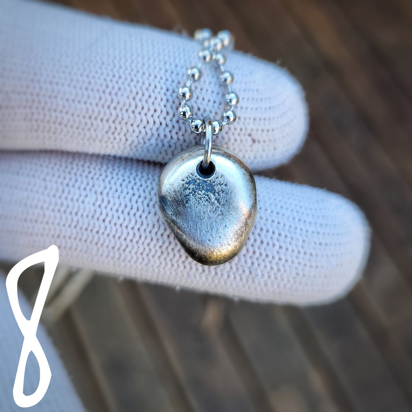 'Wraithbone' Molten Skull Pendants