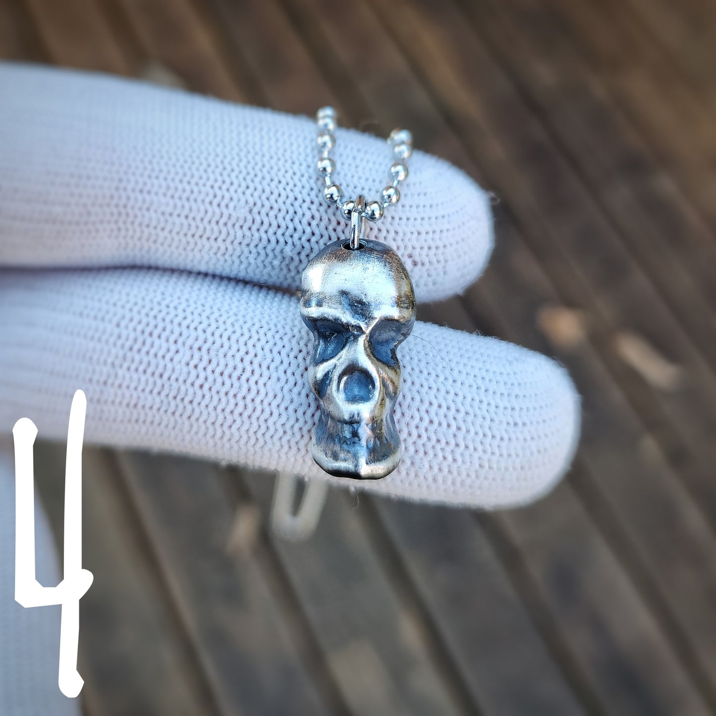 'Wraithbone' Molten Skull Pendants