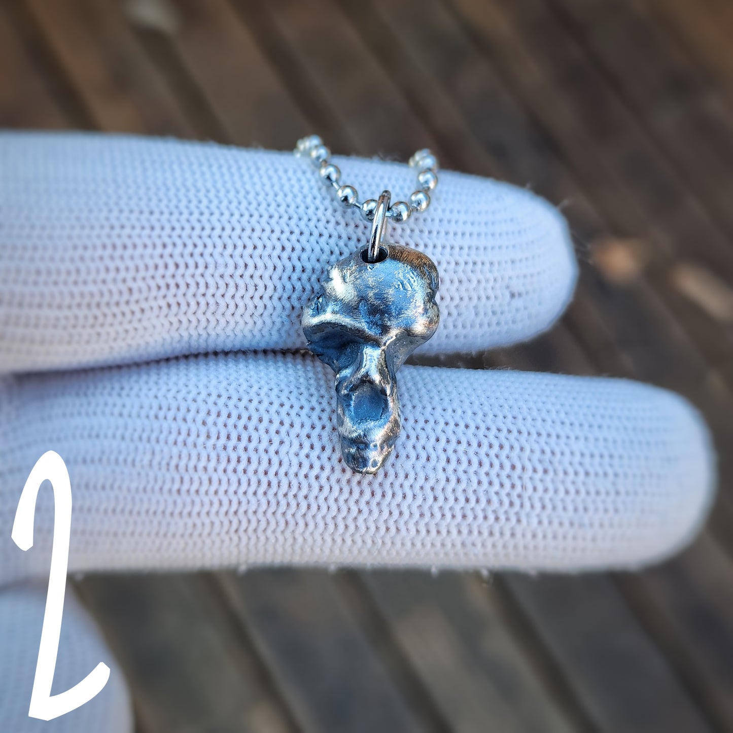 'Wraithbone' Molten Skull Pendants