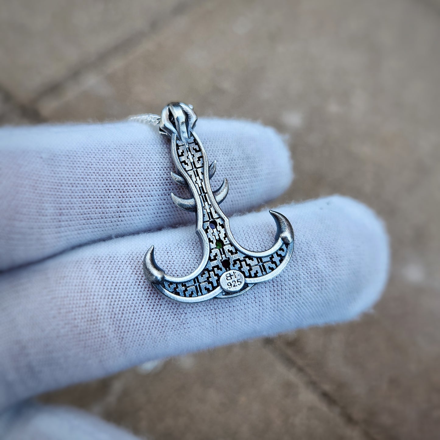 'The Depthcaller' Pendant