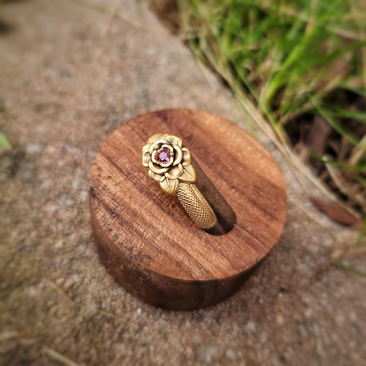 Floral Scale Ring - Size 7