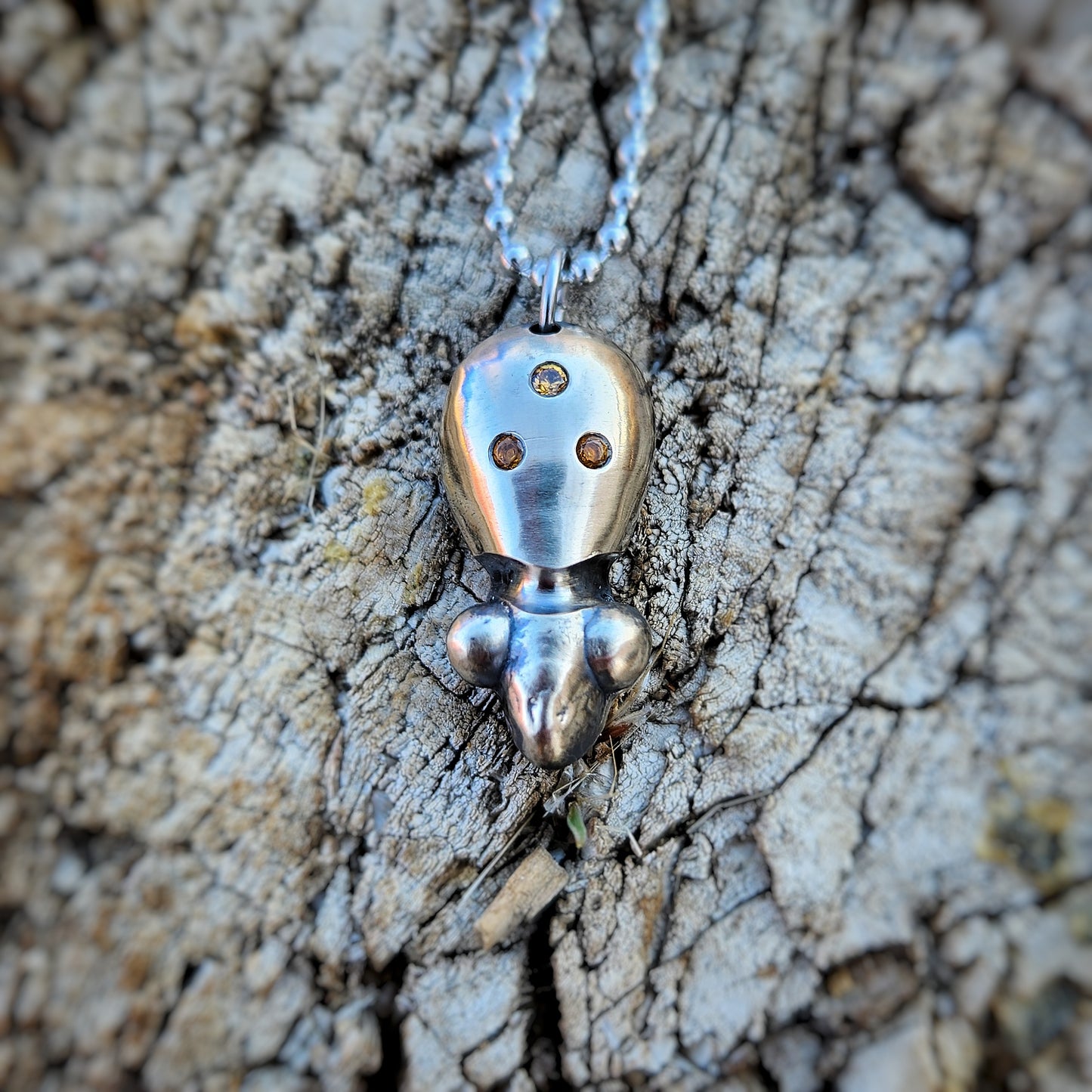 Mneme the Visitor (Wise)