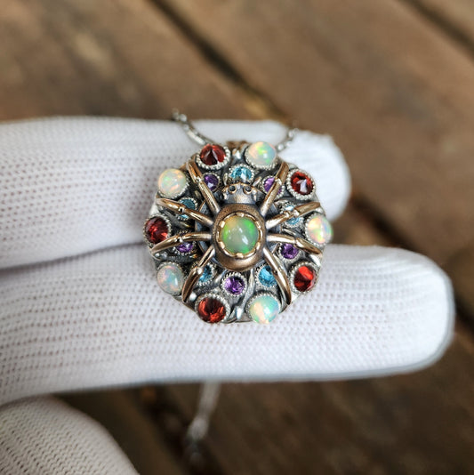 'Nere Auranea' Mixed Metal Kinetic Pendant