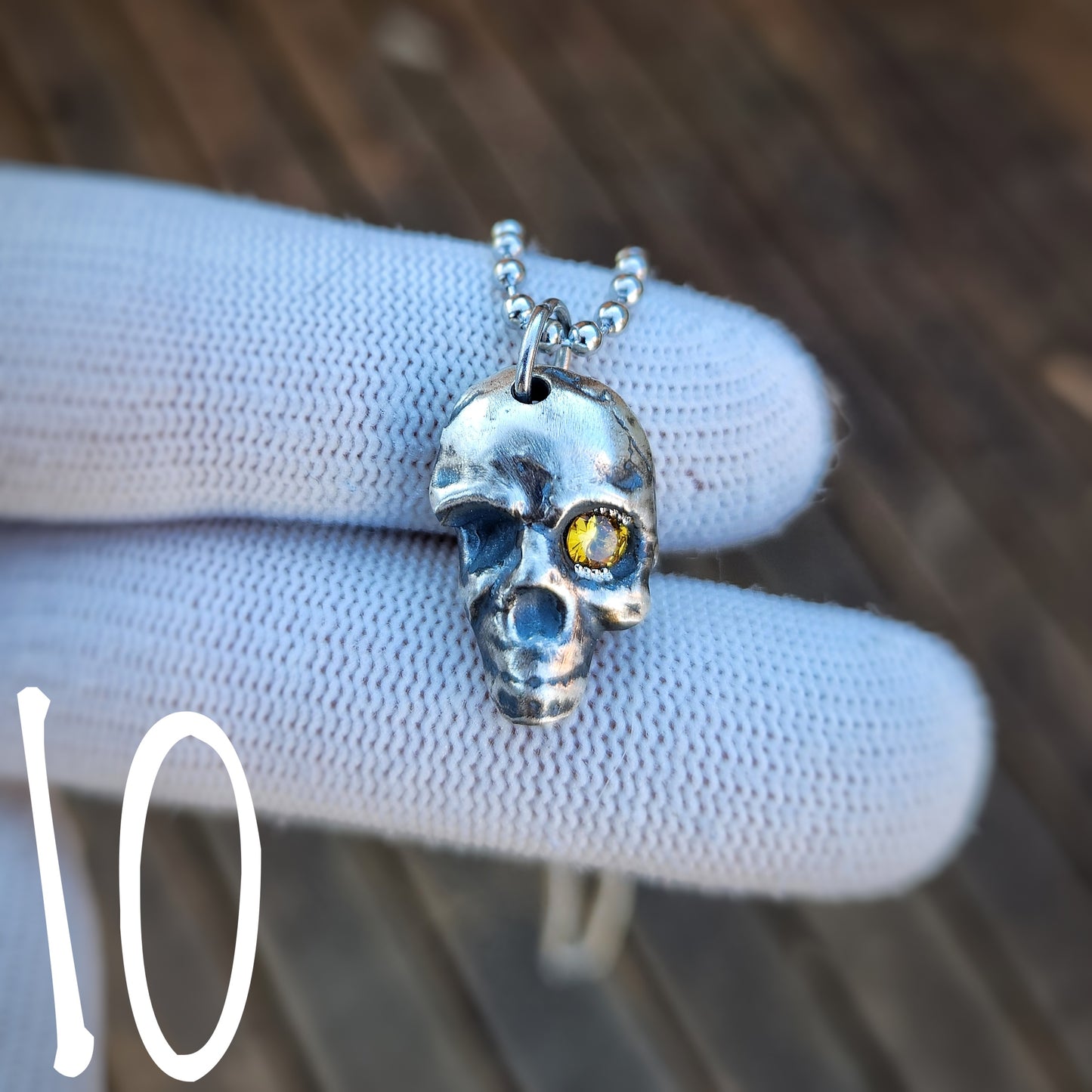 'Wraithbone' Molten Skull Pendants