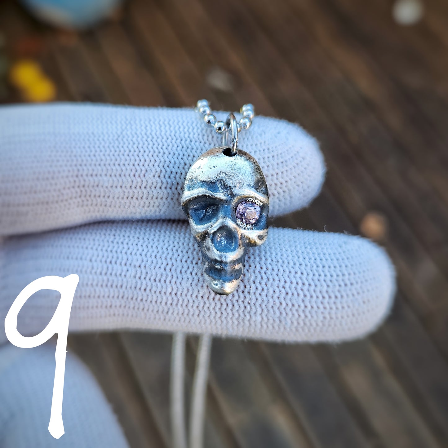 'Wraithbone' Molten Skull Pendants