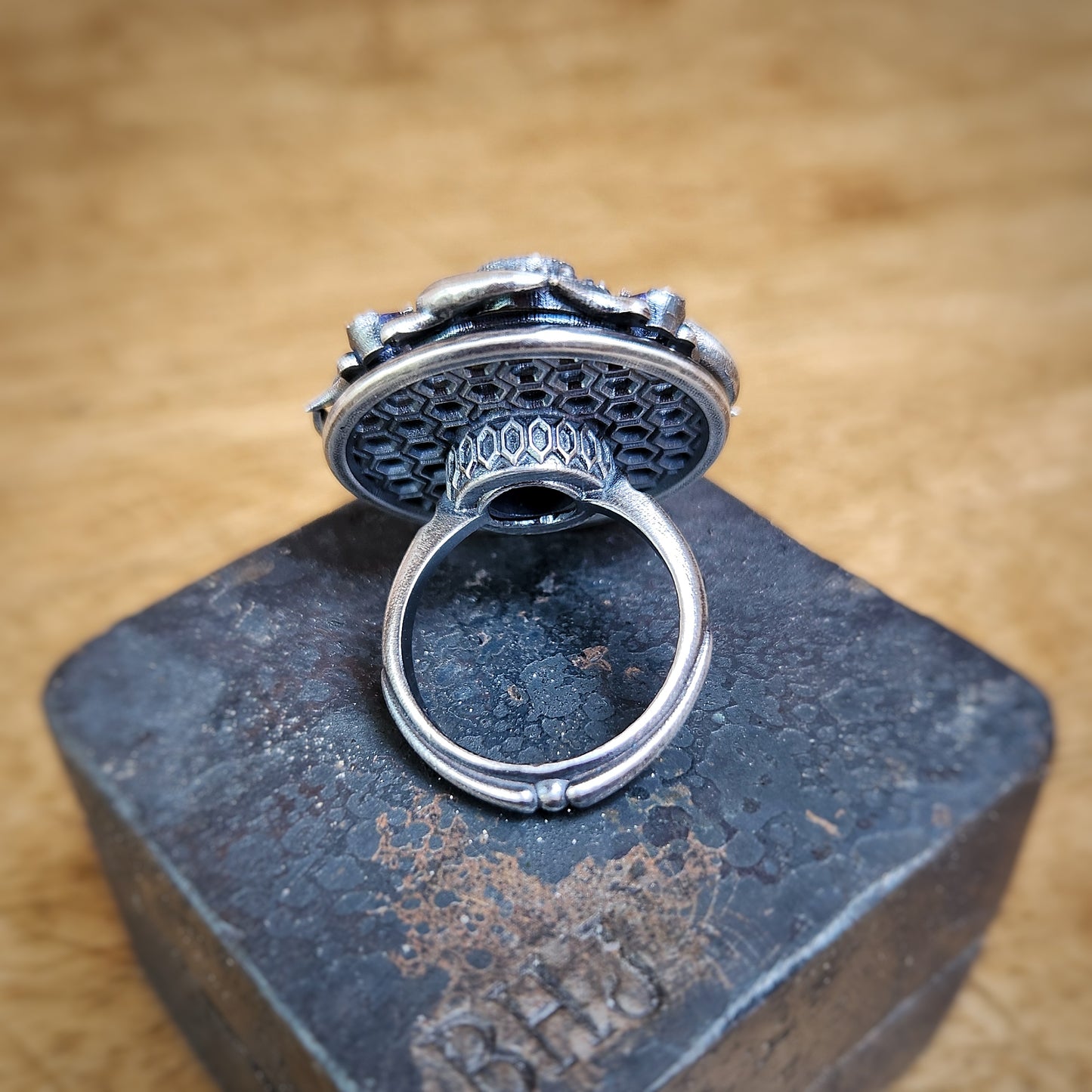 'Elements' Kinetic Ring